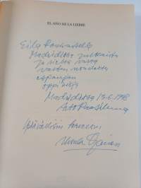 El año de la liebre (signeerattu, tekijän omiste)