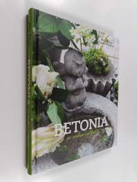 Betonia ja veden välkettä