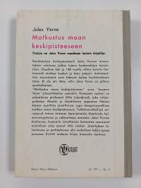 Matkustus maan keskipisteeseen