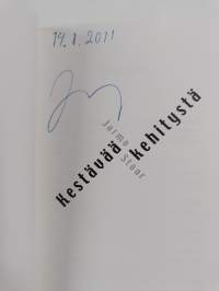 Kestävää kehitystä (signeerattu)