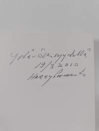Kuin säveltä kuunnellen : Harry Permannon tie (signeerattu)