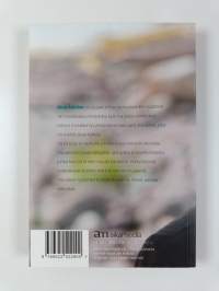 Nina Åström : toisin silmin