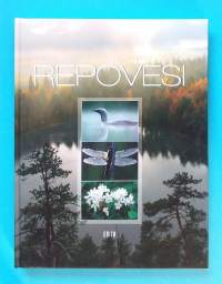 Repovesi - Erämaa Etelä-Suomessa.  (Kansallispuistot, valokuvateos, luontokuvaus)