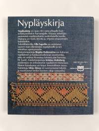 Nypläyskirja : perinteitä ja omaa suunnittelua