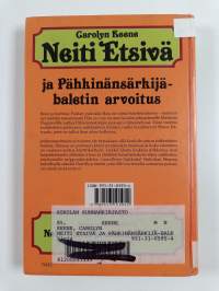 Neiti Etsivä ja Pähkinänsärkijä-baletin arvoitus