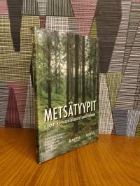 Metsätyypit : opas kasvupaikkojen luokitteluun (sis. CD-ROM)