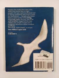Jonathan Livingston Seagull : a story
