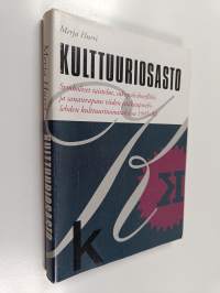 Kulttuuriosasto : symboliset taistelut, sukupolvikonflikti ja sananvapaus viiden pääkaupunkilehden kulttuuritoimituksissa 1945-80