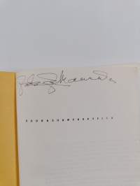 Suorasuuntauksella (numeroitu, signeerattu)