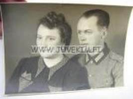 Friedhelm ja Helga -saksalainen sotilasvalokuva