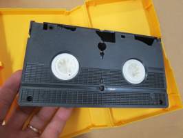 Muumilaakson tarinoita (Tove Jansson) - Salaperäinen majakka -VHS-kasetti