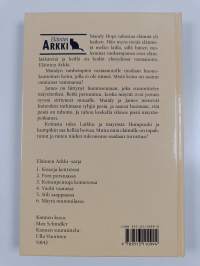 Mäyrä mummilassa