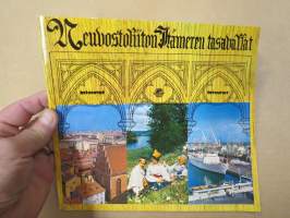 Neuvostoliiton Itämeren tasavallat - Intourist -matkailuesite / travel brochure