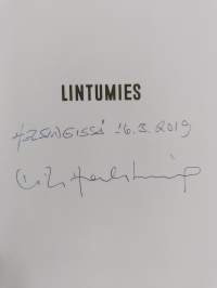 Lintumies (signeerattu)