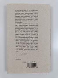 Aukkoina muurissa