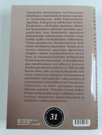Pellon pientareilta akateemisiin sfääreihin