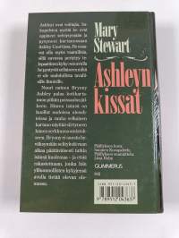 Ashleyn kissat