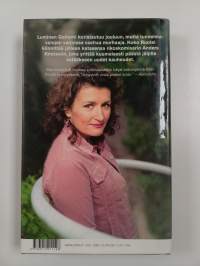 Meren hiljaisuudessa
