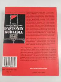 Taiteellista teatteria etsimässä