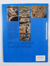 Pyhää maata ilmakuvina : ainutlaatuisia valokuvia Israelista