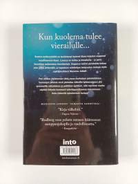 Kuuden metrin syvyydessä