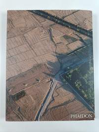 Paradise lost : Persia from above