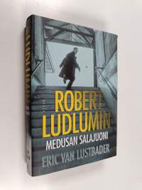 Robert Ludlumin Medusan salajuoni