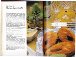 Makujen maailma - Maukasta mausteilla, 1994. Monipuolinen keittokirja, jonka teemana on mausteiden aarreaitta ruoanlaitossa.