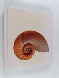 The secret code : the mysterious formula that rules art, nature and science