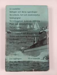 Min motorbåt - på ritbordet, på varvet, i sjön