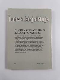 Luova kirjoittaja : Nuoren Voiman liiton kirjoittajakurssi