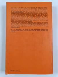 East Africa : a century of change 1870-1970