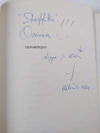 Tienaripojat : Valittuja pilapiirroksia (signeerattu, tekijän omiste)