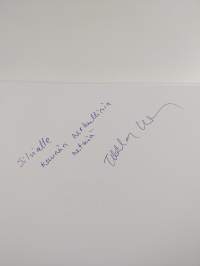 Kukkamakuja : herkkuja oman pihan kukista (signeerattu, tekijän omiste)