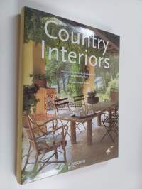 Country interiors Intérieurs à la campagne