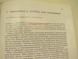 Anoen, taistellen, neuvotellen. Veturimiesten ammattiyhdistystoiminnan kehitys vuoteen 1976