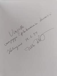 Pluto : avain laajempaan tietoisuuteen (signeerattu, tekijän omiste)