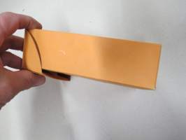 ÄPY - Postilaatikko 1.5.2013 -teekkarien vappujulkaisu