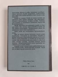 Silta : pienoisromaani