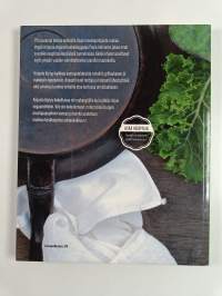 Vegeä : Herkullista &amp; helppoa vegaaniruokaa jokaiseen keittiöön