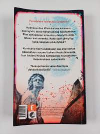 Joka yksin kulkee