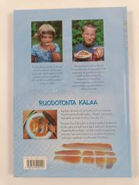 Ruodotonta kalaa (signeerattu, tekijän omiste)