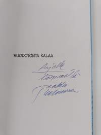 Ruodotonta kalaa (signeerattu, tekijän omiste)