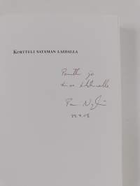 Kortteli sataman laidalla : Suomen teknillinen korkeakoulu 1908-1941 (signeerattu, tekijän omiste)