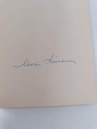 Kuin avaisin vierasta ovea (signeerattu)