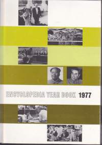 Grolier - Encyclopedia Year Book 1968-1977. 10 vuosikertaa. Vuosien 1967-1976 tapahtumat USA:ssa ja muualla maailmassa.