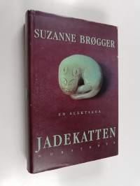 Jadekatten : en släktsaga