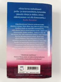 Omena ei kauas putoa