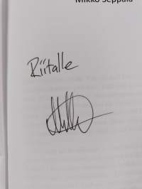 Onnellinen (signeerattu, tekijän omiste)
