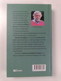 Robert, Krupskaja och Sonja små kuggar och stora i ryskt maktspel (signeerattu)